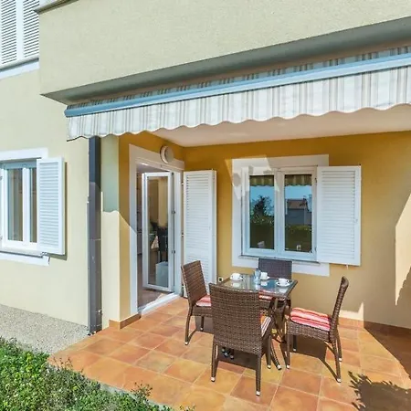 Apartment Mirjana In Karigador Kültér fotó