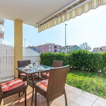 Apartment Mirjana In Karigador Kültér fotó