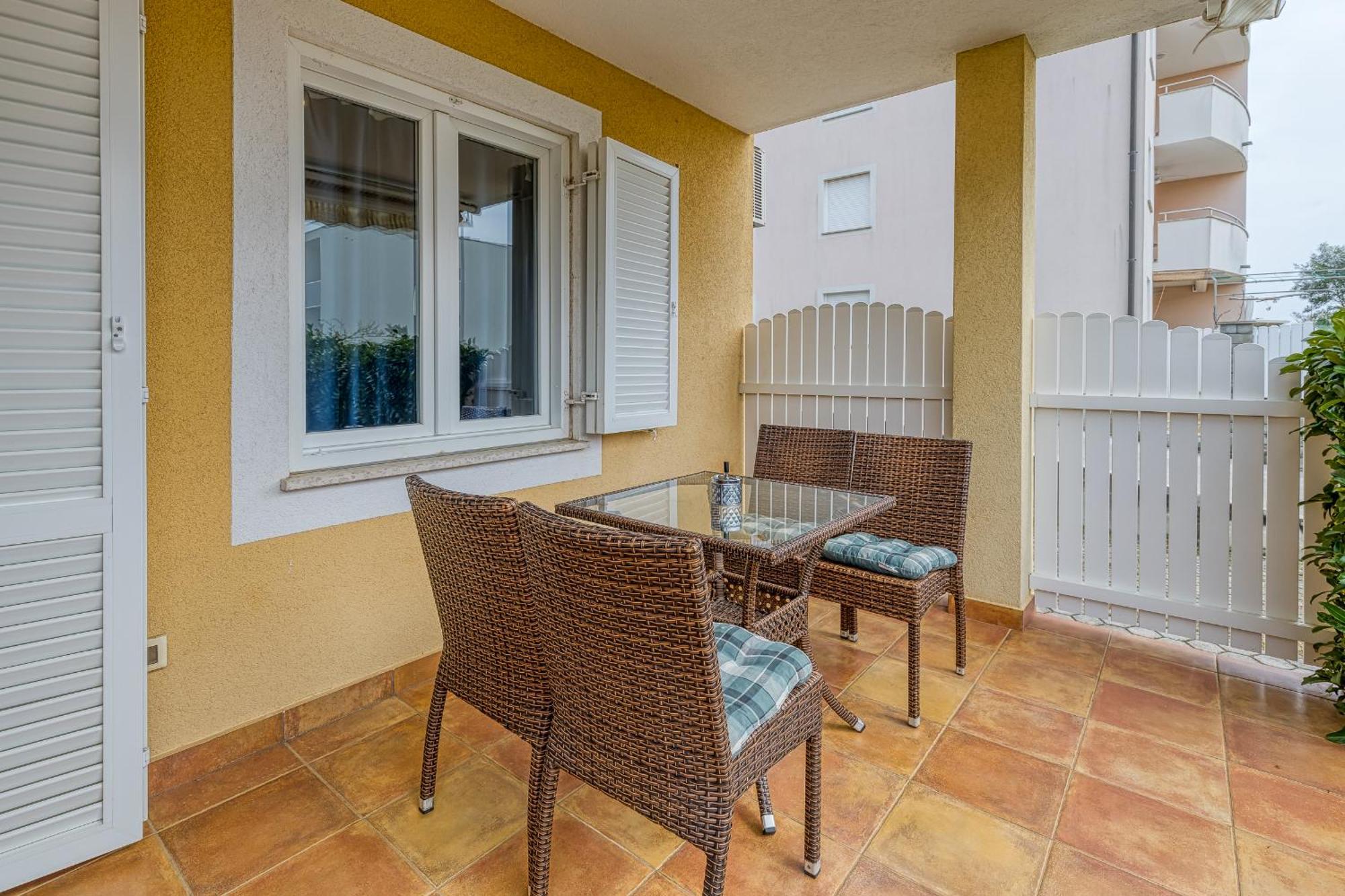Apartment Mirjana In *